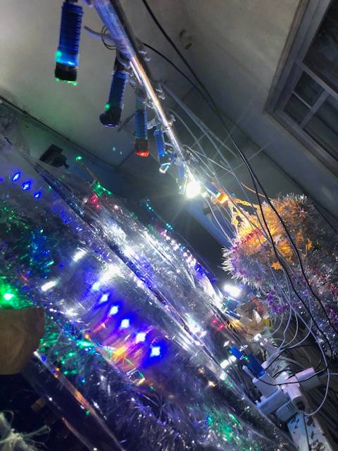 「読者諸君の夏休み休暇に合わせ、久しぶりに一つ載せてみた」。幾つかの項目が関連する事象・・。