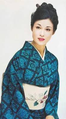 Visitor from space to the third planet　宇宙から来た家政婦さん